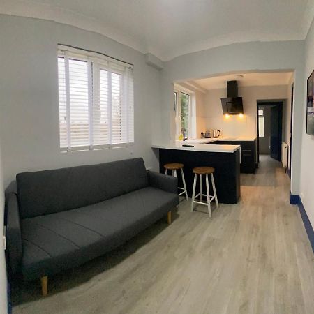 Harewood Lodge - Single And Double Rooms Self Serve Apartment King's Lynn Exteriör bild